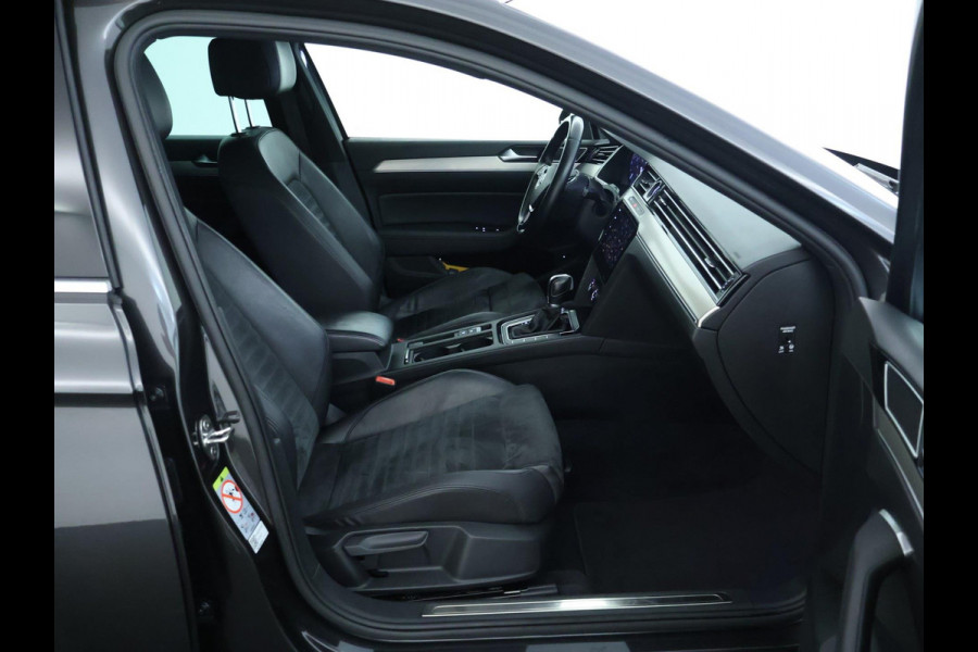 Volkswagen Passat Variant 1.4 TSI ACT Highline Business R-LINE