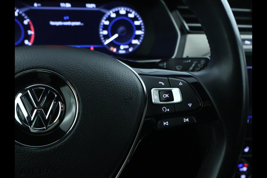 Volkswagen Passat Variant 1.4 TSI ACT Highline Business R-LINE