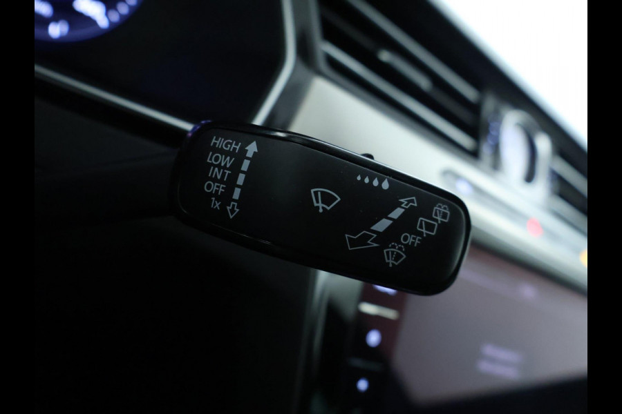 Volkswagen Passat Variant 1.4 TSI ACT Highline Business R-LINE