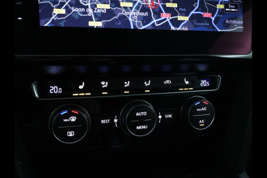 Volkswagen Passat Variant 1.4 TSI ACT Highline Business R-LINE