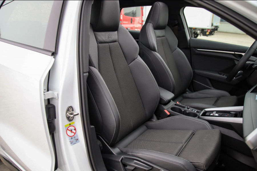 Audi A3 Sportback 40 TFSI e PHEV S Edition S-line 204pk S-Tronic! Panoramadak|Virtual Cockpit|Kuipstoelen|LED Matrix|Camera|Black