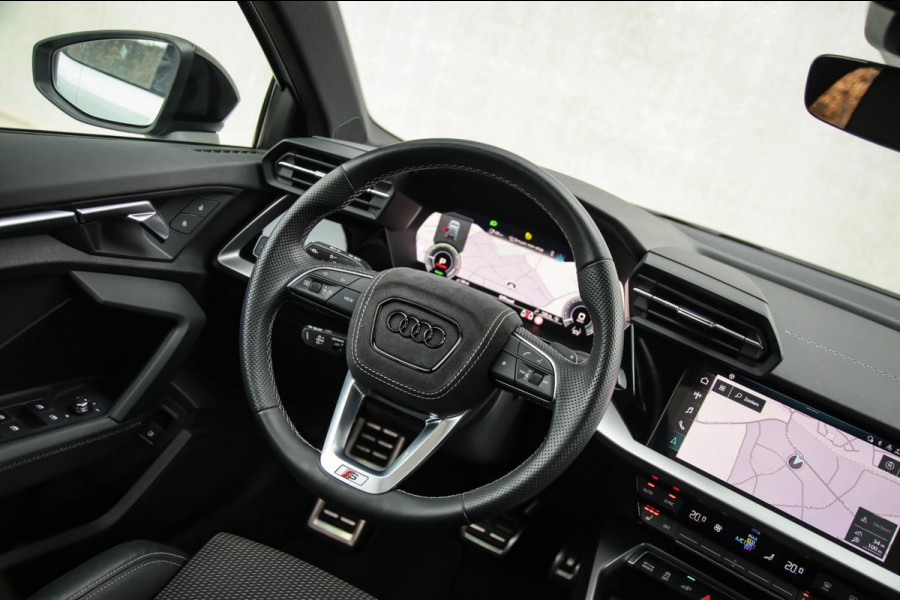 Audi A3 Sportback 40 TFSI e PHEV S Edition S-line 204pk S-Tronic! Panoramadak|Virtual Cockpit|Kuipstoelen|LED Matrix|Camera|Black