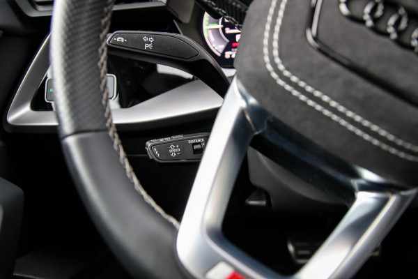 Audi A3 Sportback 40 TFSI e PHEV S Edition S-line 204pk S-Tronic! Panoramadak|Virtual Cockpit|Kuipstoelen|LED Matrix|Camera|Black