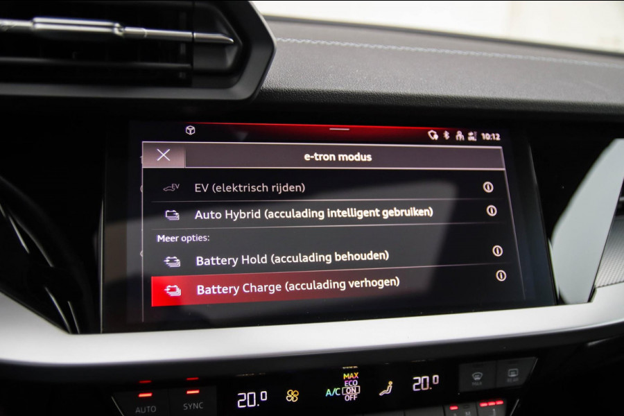 Audi A3 Sportback 40 TFSI e PHEV S Edition S-line 204pk S-Tronic! Panoramadak|Virtual Cockpit|Kuipstoelen|LED Matrix|Camera|Black