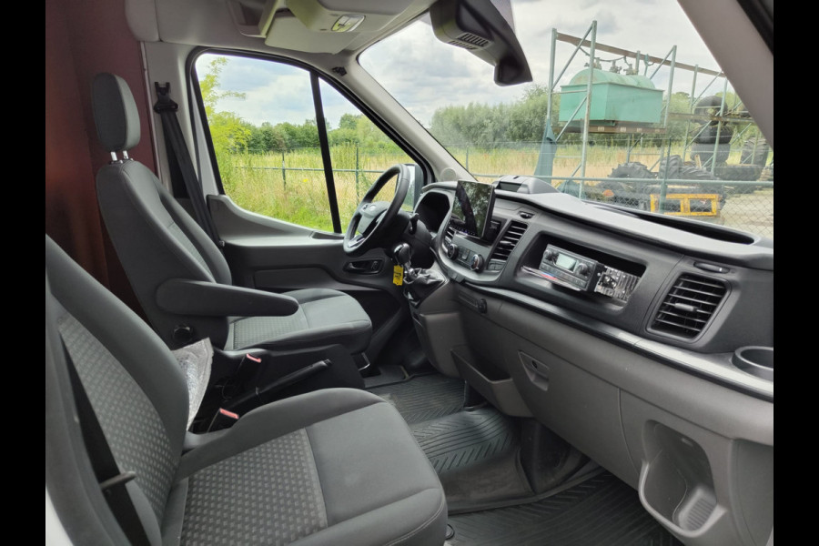 Ford Transit 350 D130pk L4H3 Navi Camera Pdc Apple Carplay Android WiFi-vb Airco Cruise Control Voorruit-Verwarmd 2.0TDCI Regensensor DAB Schuifdeur Betonplex Vloer Wandbetimmering Roll Stability Control Led Spoorwisselassist Euro 6 Zeer Compleet!