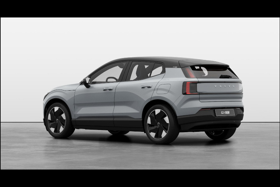 Volvo EX30 272PK Ext. Range Plus Nu van €47.150 Voor €39.650! / Adaptieve Cruise Control/ Dodehoek Detectie / Parkeersensoren voor en achter/ Achteruitrijcamera/ Warmtepomp/ Google Services/