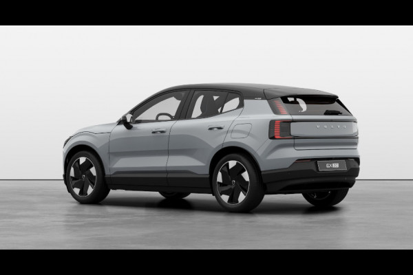 Volvo EX30 272PK Ext. Range Plus Nu van €47.150 Voor €39.650! / Adaptieve Cruise Control/ Dodehoek Detectie / Parkeersensoren voor en achter/ Achteruitrijcamera/ Warmtepomp/ Google Services/