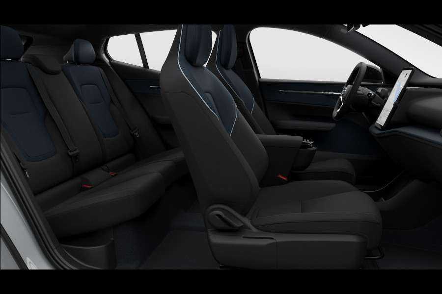Volvo EX30 272PK Ext. Range Plus Nu van €47.150 Voor €39.650! / Adaptieve Cruise Control/ Dodehoek Detectie / Parkeersensoren voor en achter/ Achteruitrijcamera/ Warmtepomp/ Google Services/