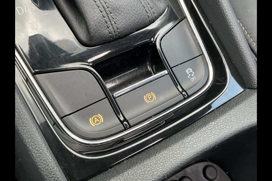 Škoda Kodiaq 1.5 TSI Business Edition Automaat Pano Trekhaak Canton-Sound Elek.klep Nav/Cam!