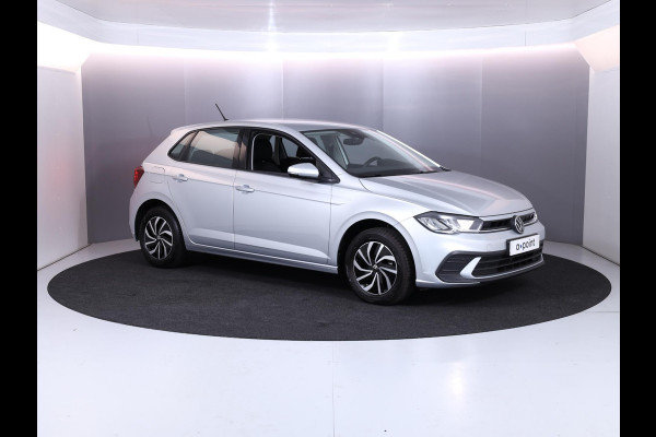 Volkswagen Polo 1.0 TSI Life 95 pk | Verlengde garantie | Navigatie via App | Adaptieve cruise control | LED koplampen | Apple Carplay/Android Auto |