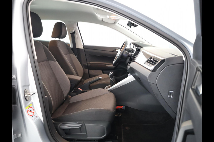 Volkswagen Polo 1.0 TSI Life 95 pk | Verlengde garantie | Navigatie via App | Adaptieve cruise control | LED koplampen | Apple Carplay/Android Auto |