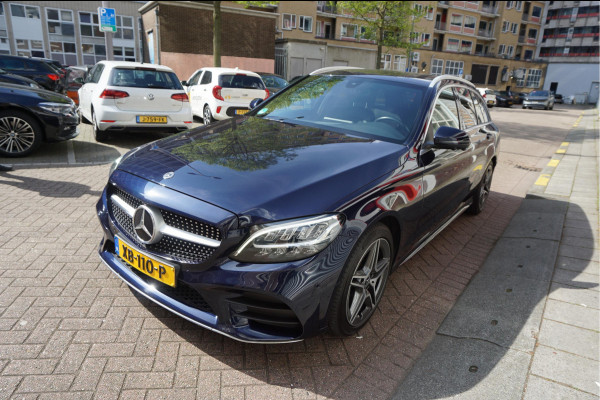 Mercedes-Benz C-Klasse Estate 180 Business Solution AMG Aut9 | NL AUTO (NAP) | FACELIFT MODEL | 360 camera TOPVIEW | Trekhaak | Apple Carplay | Lederen Sportinterieur | WideScreen Navi | Volledig Digitaal Dashboard | AMG Exterieur AMG Interieur |
