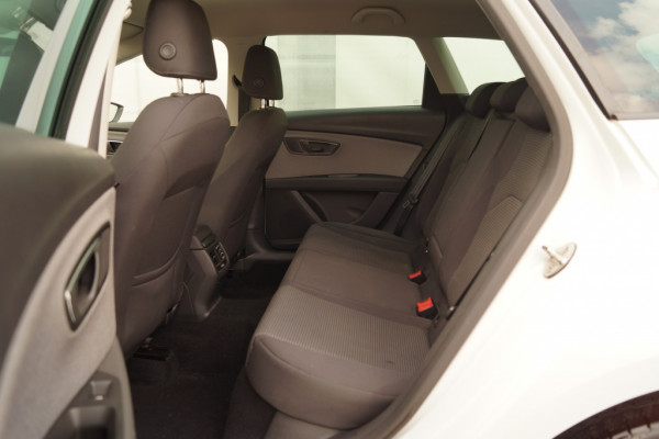Seat Leon ST 1.6 TDI 115pk Style -NAVI-ECC-PDC-