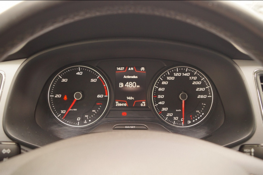 Seat Leon ST 1.6 TDI 115pk Style -NAVI-ECC-PDC-