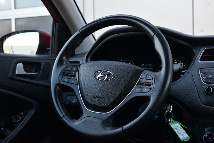 Hyundai i20 1.0 T-GDI Comfort | Apple CarPlay | Camera | 17'' LM | Navi