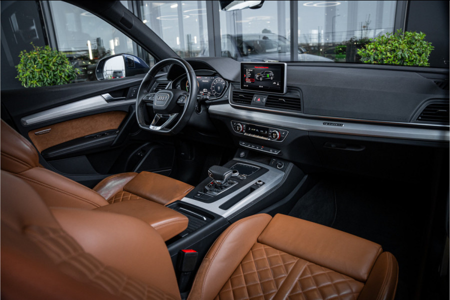 Audi Q5 55 TFSI e quattro Competition - Panorama | Luchtvering | RS Seats | 360 Camera | ACC