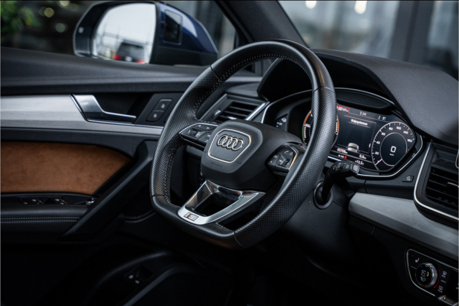 Audi Q5 55 TFSI e quattro Competition - Panorama | Luchtvering | RS Seats | 360 Camera | ACC