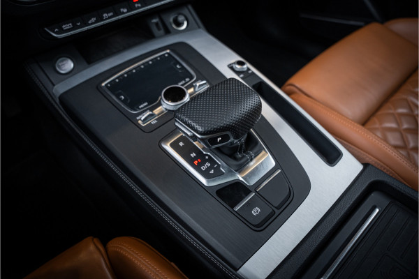 Audi Q5 55 TFSI e quattro Competition - Panorama | Luchtvering | RS Seats | 360 Camera | ACC