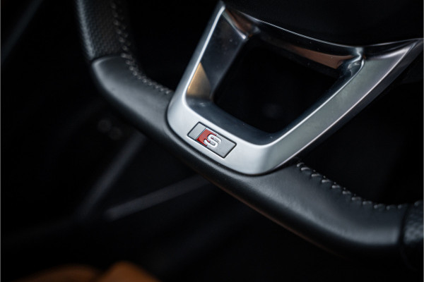 Audi Q5 55 TFSI e quattro Competition - Panorama | Luchtvering | RS Seats | 360 Camera | ACC