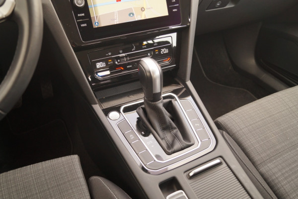 Volkswagen Passat Variant 1.5 TSI 150pk DSG Business -NAVI-ECC-LED-