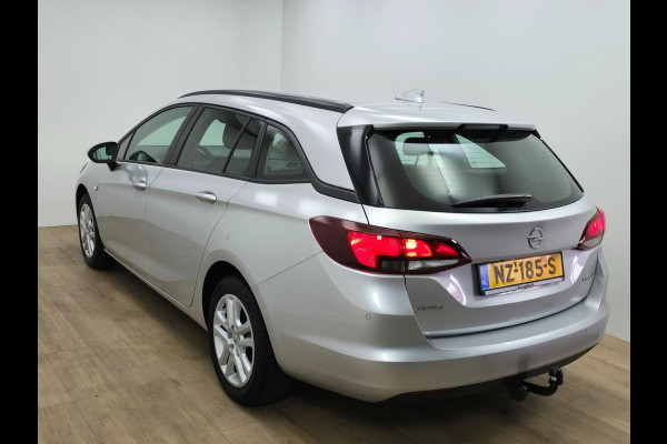Opel Astra Sports Tourer Occasion 1.0 met trekhaak, parkeercamera en cruisecontrol | Carplay! | Tweedehands Opel Astra stationw. |