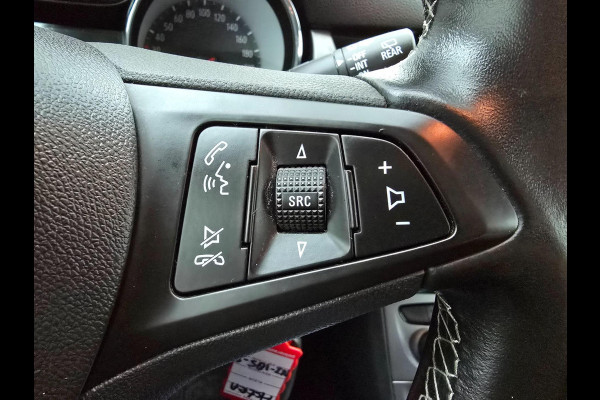 Opel Astra Sports Tourer Occasion 1.0 met trekhaak, parkeercamera en cruisecontrol | Carplay! | Tweedehands Opel Astra stationw. |