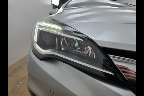 Opel Astra Sports Tourer Occasion 1.0 met trekhaak, parkeercamera en cruisecontrol | Carplay! | Tweedehands Opel Astra stationw. |