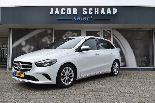 Mercedes-Benz B-Klasse 180 Launch Edition Automaat / Clima / Parkeerhulp / LED / Navi / Carplay