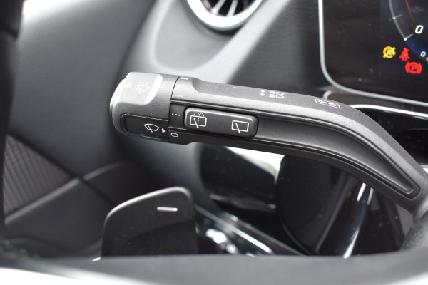 Mercedes-Benz B-Klasse 180 Launch Edition Automaat / Clima / Parkeerhulp / LED / Navi / Carplay