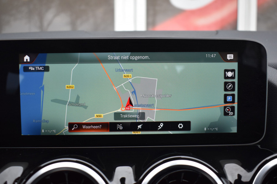 Mercedes-Benz B-Klasse 180 Launch Edition Automaat / Clima / Parkeerhulp / LED / Navi / Carplay
