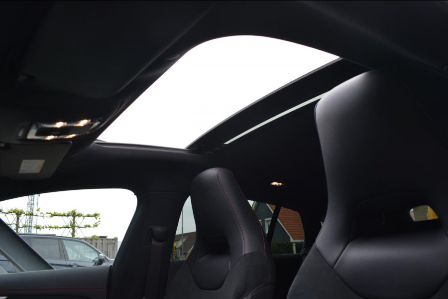 Mercedes-Benz CLA-Klasse Shooting Brake 200 AMG NIGHT | SFEERVERLICHTING | PANORAMADAK | MEMORY SEATS | PREMIUM SOUND | CAMERA