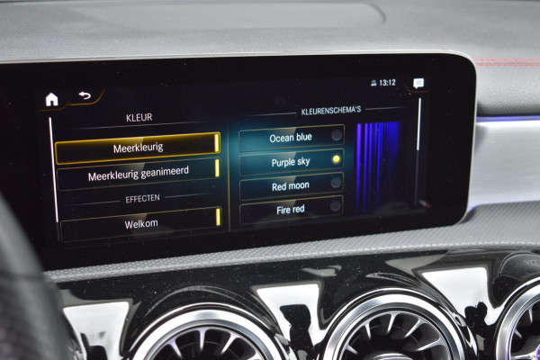 Mercedes-Benz CLA-Klasse Shooting Brake 200 AMG NIGHT | SFEERVERLICHTING | PANORAMADAK | MEMORY SEATS | PREMIUM SOUND | CAMERA