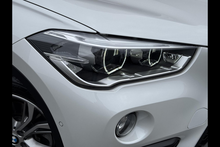 BMW X1 sDrive20i Centennial High Executive | Head Up | Memory stoel | Leder |