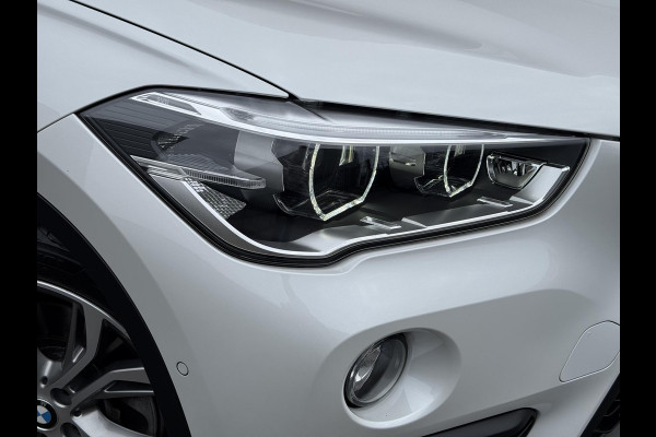BMW X1 sDrive20i Centennial High Executive | Head Up | Memory stoel | Leder |
