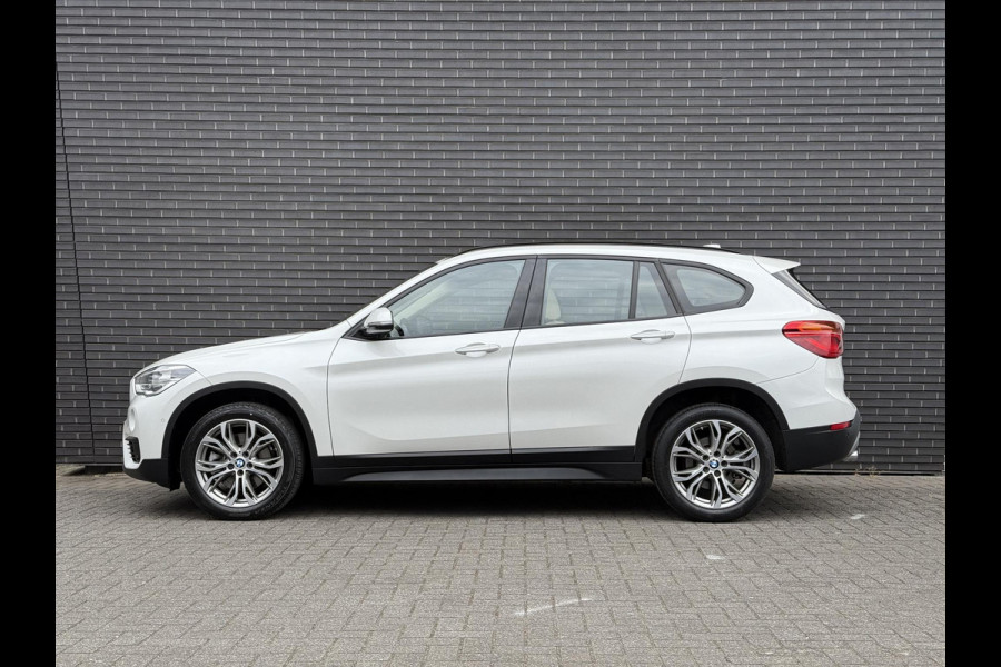 BMW X1 sDrive20i Centennial High Executive | Head Up | Memory stoel | Leder |