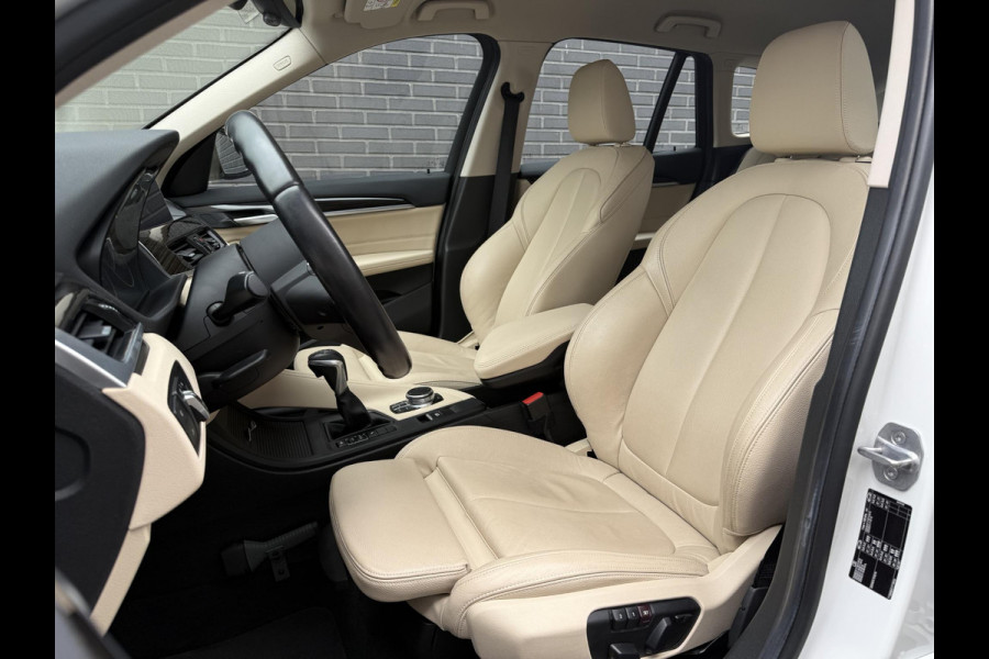 BMW X1 sDrive20i Centennial High Executive | Head Up | Memory stoel | Leder |