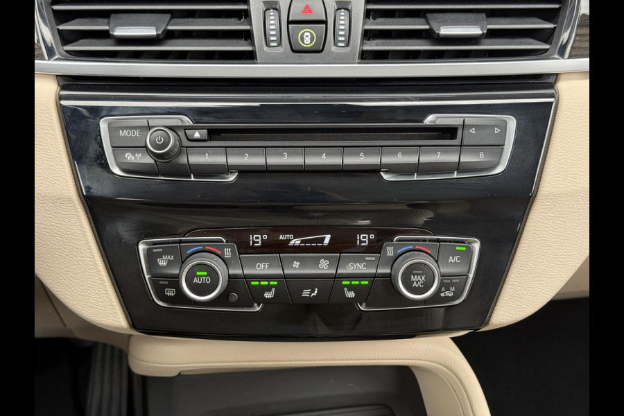 BMW X1 sDrive20i Centennial High Executive | Head Up | Memory stoel | Leder |