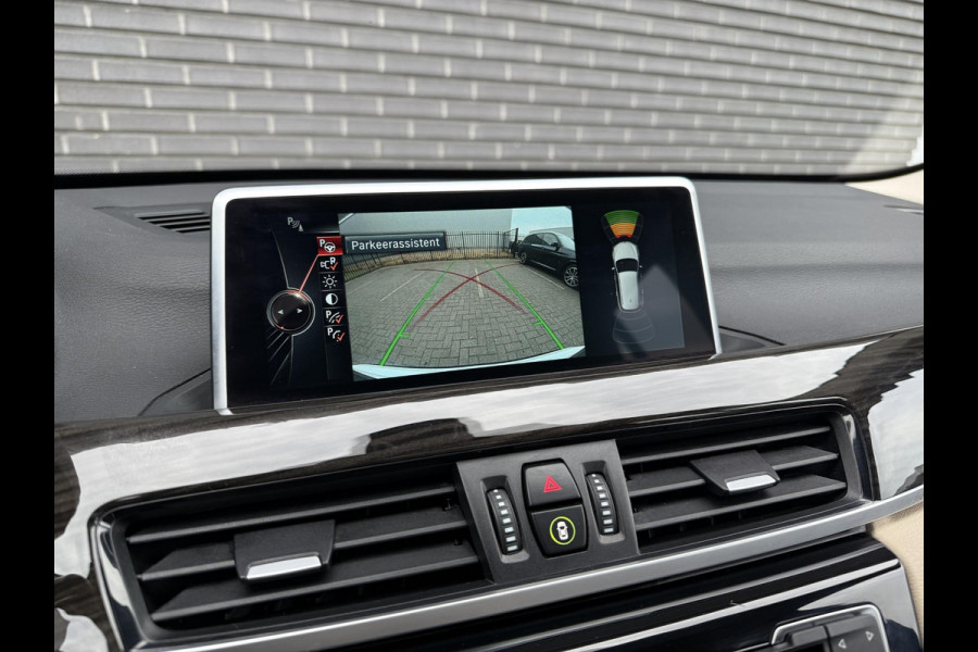 BMW X1 sDrive20i Centennial High Executive | Head Up | Memory stoel | Leder |