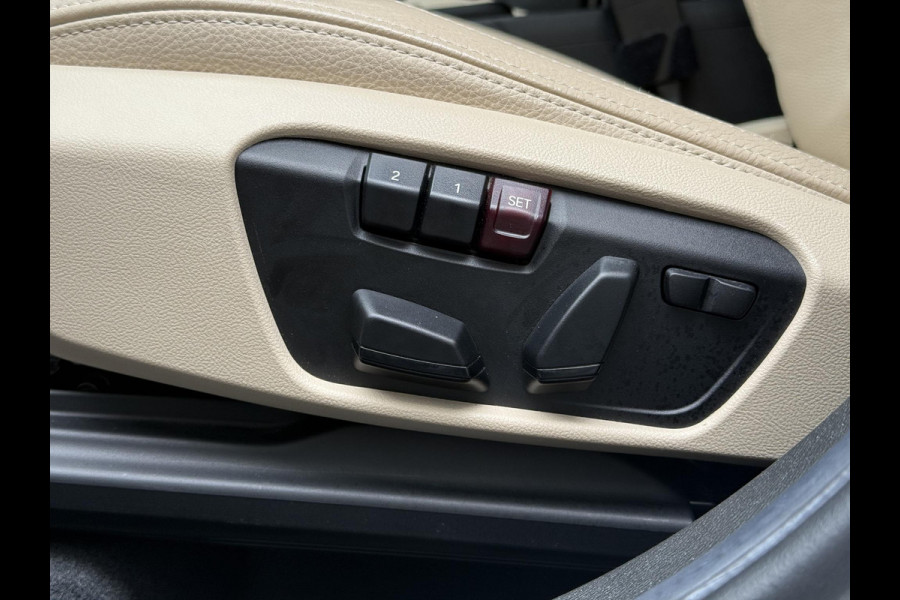 BMW X1 sDrive20i Centennial High Executive | Head Up | Memory stoel | Leder |