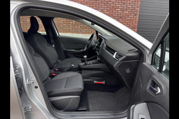Renault Clio 1.0 TCe Zen / Navigatie / Cruise Control / Parkeersensoren / 1e Eigenaar / NED-Clio