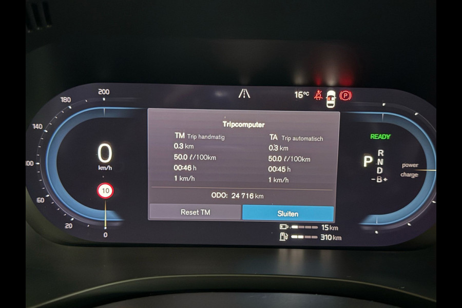 Volvo XC60 2.0 T8 Plug-in hybrid AWD Ultimate Dark | Pano | Luchtvering | 20 Inch | Elektr trekhaak