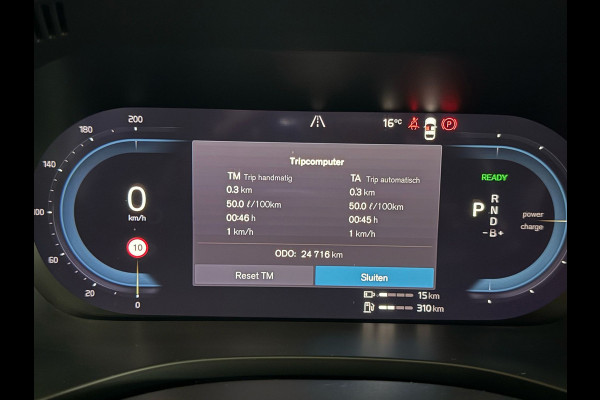 Volvo XC60 2.0 T8 Plug-in hybrid AWD Ultimate Dark | Pano | Luchtvering | 20 Inch | Elektr trekhaak