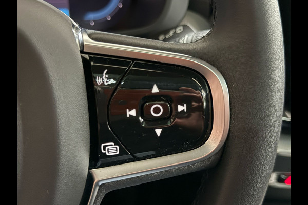 Volvo XC60 2.0 T8 Plug-in hybrid AWD Ultimate Dark | Pano | Luchtvering | 20 Inch | Elektr trekhaak