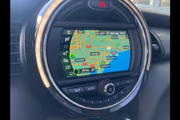 MINI Mini 1.5 Cooper 136pk Business Edition 5-drs. SCHUIFDAK/HARMANKARDON/HUD/CARPLAY/STOELVERWARMING