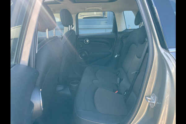 MINI Mini 1.5 Cooper 136pk Business Edition 5-drs. SCHUIFDAK/HARMANKARDON/HUD/CARPLAY/STOELVERWARMING