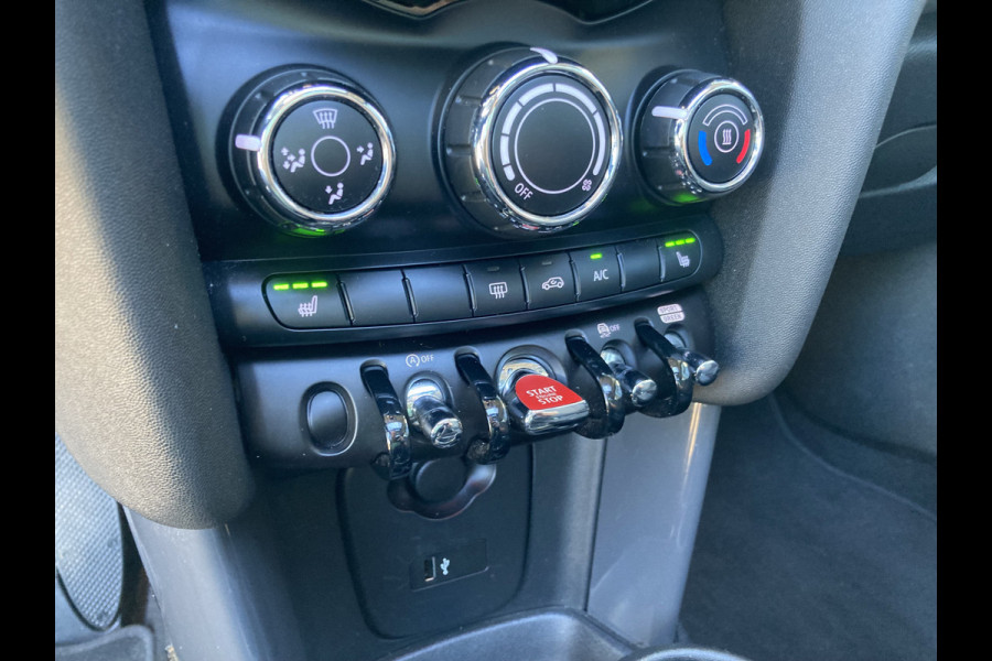 MINI Cooper 1.5 136pk Business Edition 5-drs. SCHUIFDAK/HARMANKARDON/HUD/CARPLAYSTOELVERWARMING