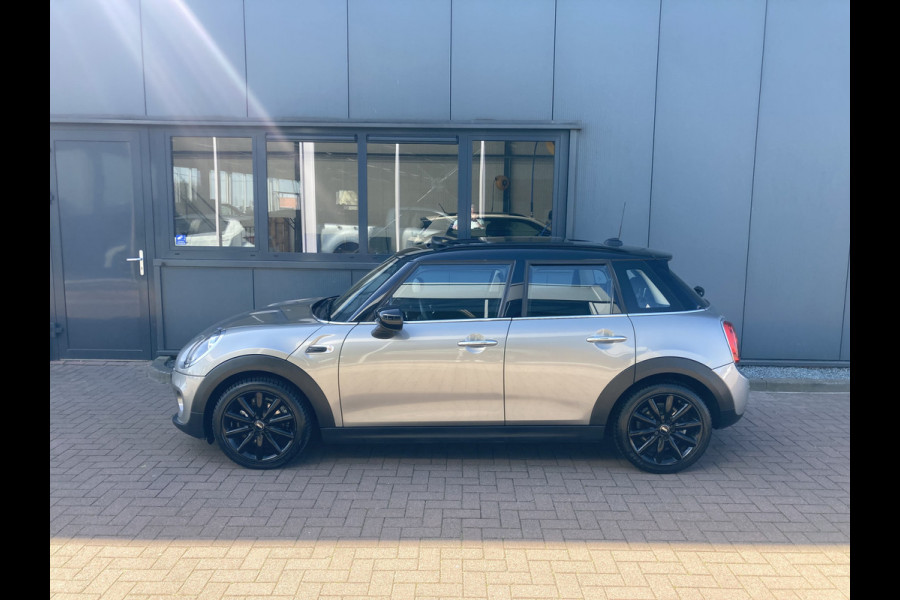 MINI Cooper 1.5 136pk Business Edition 5-drs. SCHUIFDAK/HARMANKARDON/HUD/CARPLAYSTOELVERWARMING