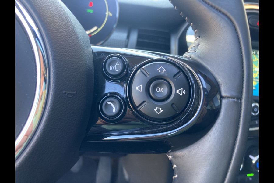 MINI Cooper 1.5 136pk Business Edition 5-drs. SCHUIFDAK/HARMANKARDON/HUD/CARPLAYSTOELVERWARMING
