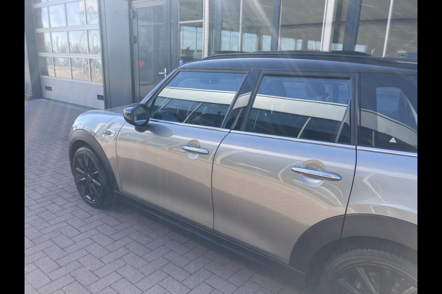 MINI Cooper 1.5 136pk Business Edition 5-drs. SCHUIFDAK/HARMANKARDON/HUD/CARPLAYSTOELVERWARMING