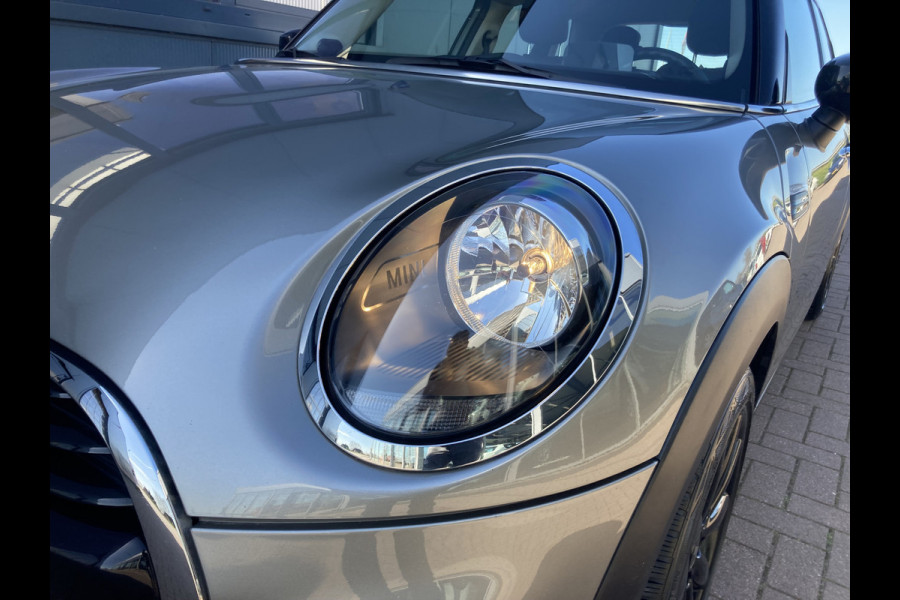 MINI Cooper 1.5 136pk Business Edition 5-drs. SCHUIFDAK/HARMANKARDON/HUD/CARPLAYSTOELVERWARMING
